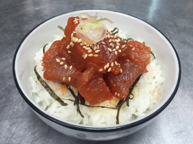 スパイシーツナ丼